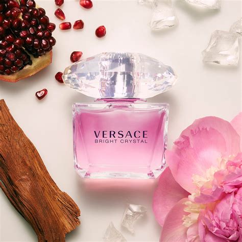 versace bright crystal içerik|versace floral perfume.